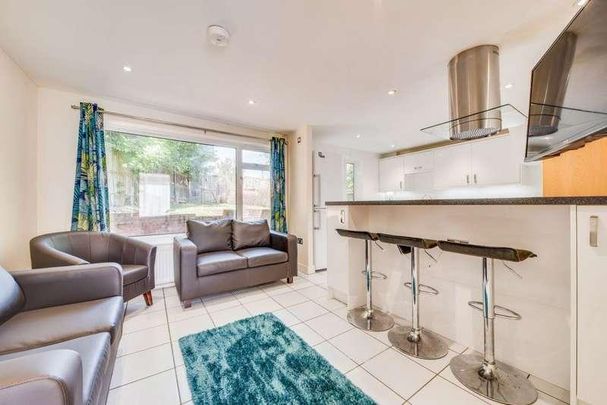 Crossways, Canterbury, CT2 - Photo 1