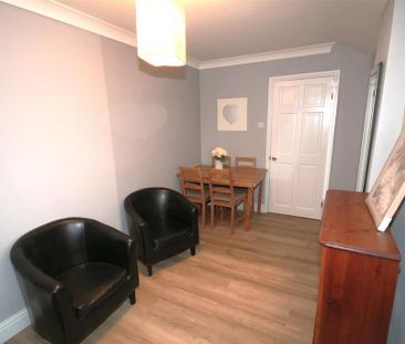 4 bedroom house to rent - Photo 2