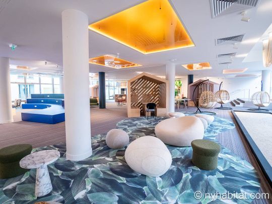 Logement à Paris, Location meublée - Photo 1