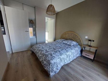 Location Appartement 2 pièces 46m² - Photo 2