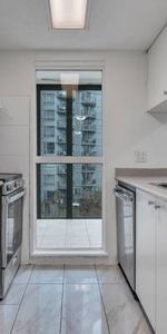 Beautifull 1-Bedroom + Den Condo + Parking (((READY TO MOVE-IN))) - Photo 4