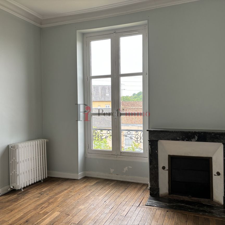 Location Maison 7 pièces 121m² BONNETABLE 72110 - Photo 1