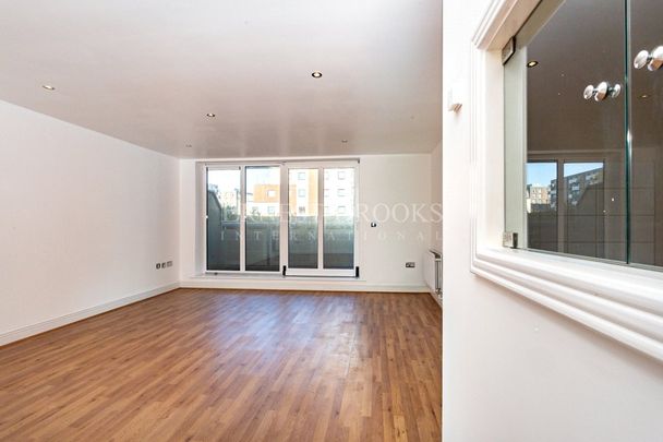 Wards Wharf Approach, London, E16 2ER - Photo 1