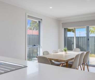 8 Cornwall Street, Munno Para Downs SA 5115 - Photo 3