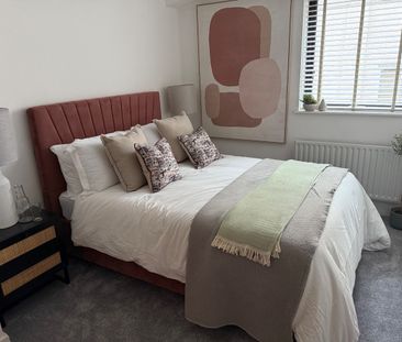 2 Bed Flat, Norfolk Heights, BS2 - Photo 3