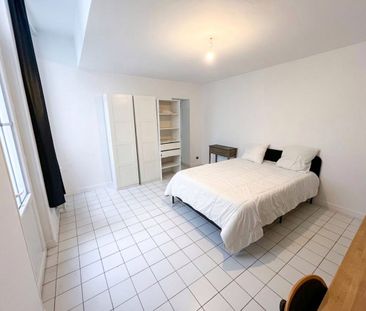 Location Appartement 4 pièces 84m² BORDEAUX 33000 - Photo 4