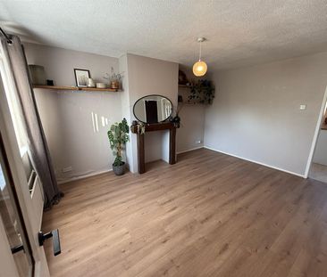 Brook Meadow, Irby - Photo 3