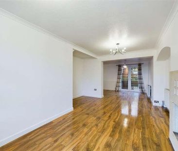 Evergreen Road, Frimley, Camberley, Surrey, GU16 - Photo 4