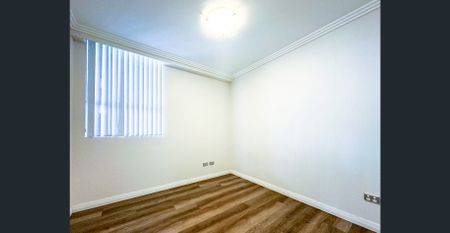 Spacious 2-Bedroom Apartment with Large Courtyard – Homebush West - Photo 4