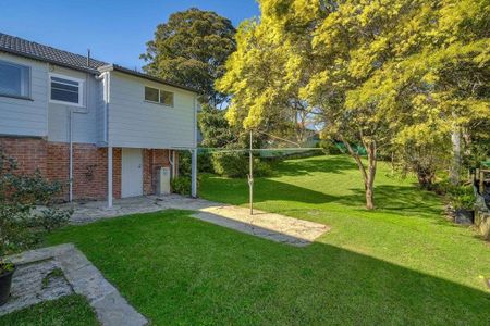 CHARMING 2-BEDROOM HOUSE - Photo 4