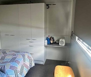Tiny home available in Waiwhakaiho - Photo 1