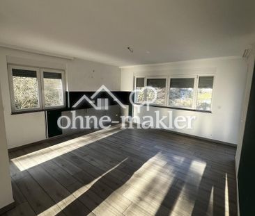 Ruhige 4-Zimmer Wohnung mit 1,5 Bädern + 360grad Balkon - Photo 6