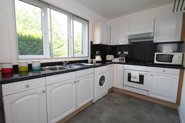 2 bedroom house to rent - Photo 1