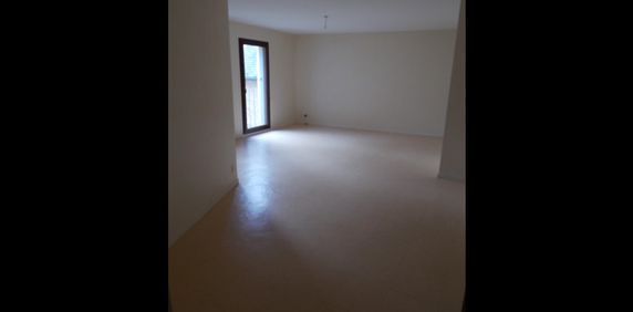 Location Appartement 3 pièces 86 m² La Châtre - Photo 2