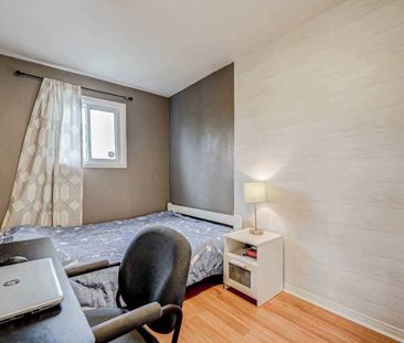 For Lease - 252 Lakeview Park Avenue, Oshawa, Ontario - Photo 6