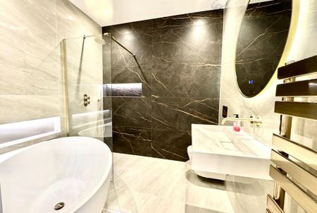3 bedroom flat to rent - Photo 5