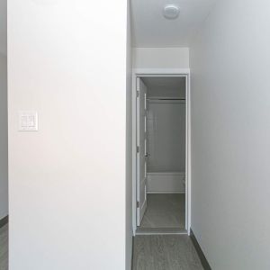 1 CH - 1 SDB - Outremont Près Laurier - $1,530 /mo - Photo 3