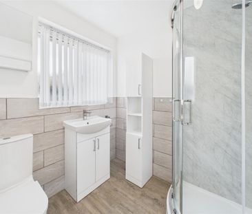 3 bedroom Terraced House to rent - Photo 5