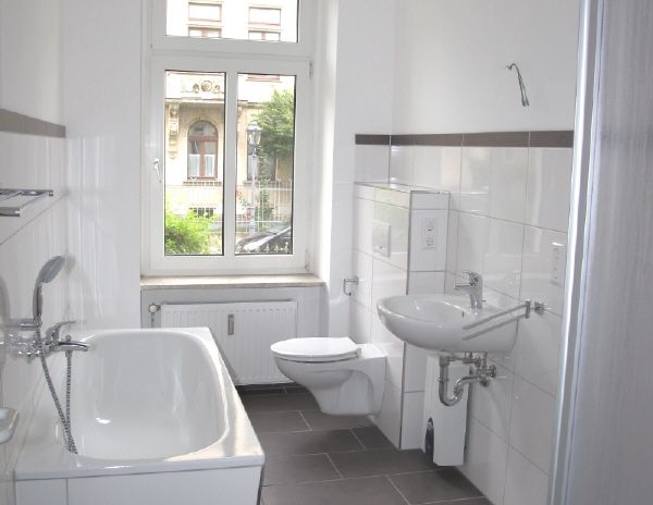 Ruhig & komfortabel ... mit guter Verkehrsanbindung! - Photo 1