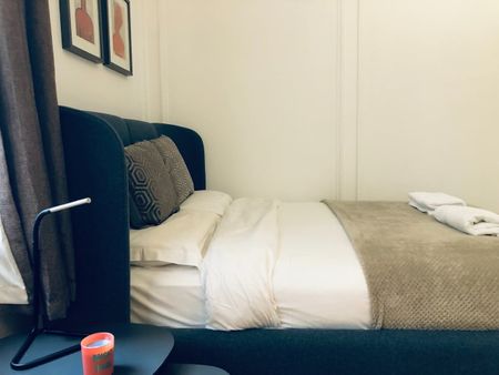 Studio Flat, Courtfield Gardens, SW5 - Photo 3