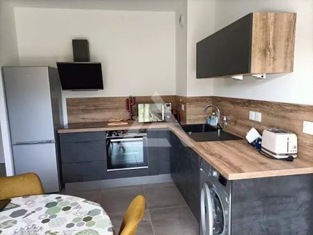 Location Appartement 2 pièces 44m² EZE 06360 - Photo 5