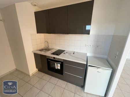 Location Appartement 2 pièces 53m² ST AVOLD 57500 - Photo 4