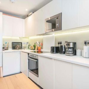 1 bedroom flat to rent - Photo 2