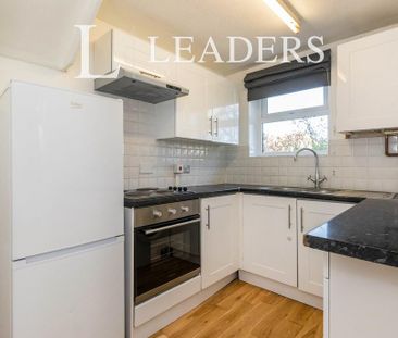 1 bedroom semi-detached house to rent - Photo 6