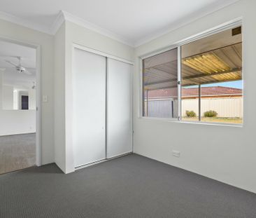 Spacious Family Living in a Quiet Coastal Pocket - Photo 5