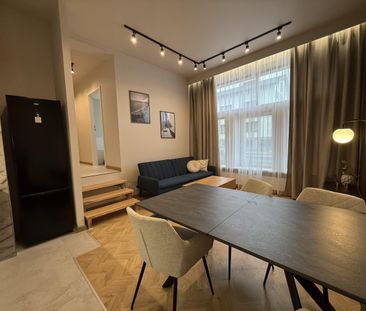 Stylowe mieszkanie po generalnym remoncie z miejscem postojowym! - Zdjęcie 1