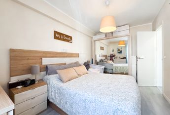 APARTAMENTO T4 EM ALFRAGIDE MOBILADO