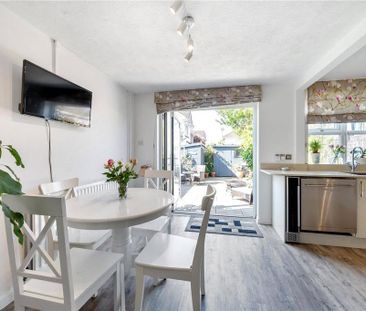 3 bedroom end of terrace house to rent - Photo 6