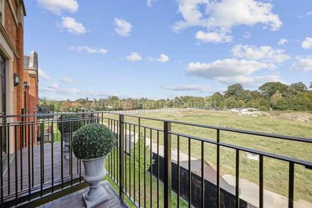 Marlborough Drive, Bushey, WD23 - Photo 4