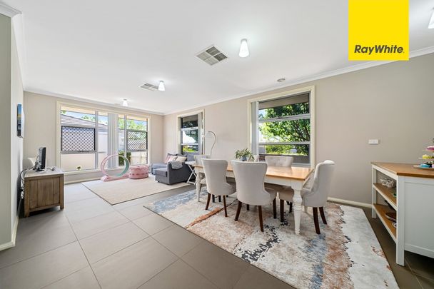 Come home to Crace - Photo 1