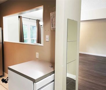 For Lease - 4 Gatsby Square, Brampton, Ontario - Photo 1