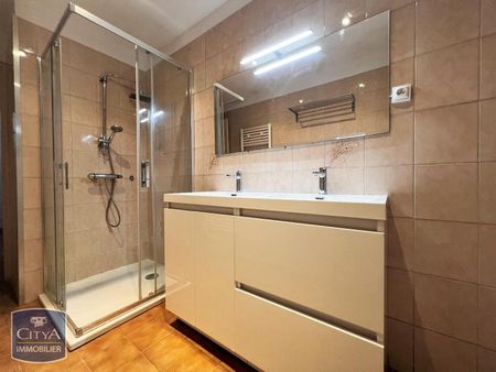 Location Maison 6 pièces 174m² ENTRAIGUES SUR LA SORGUE 84320 - Photo 3