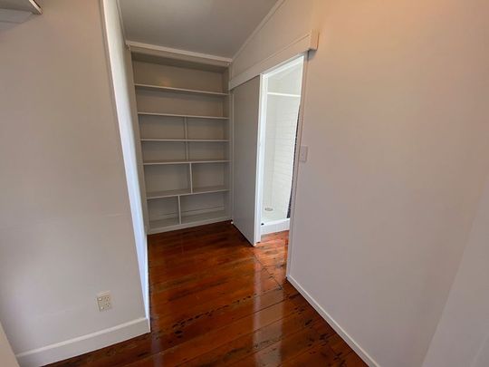 Central character home - Photo 1