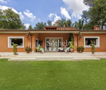 Villa con piscina e parco privato all’Olgiata - Photo 1