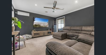 Charming property in a quiet court - Photo 3