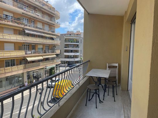 A louer appartement 3 pièces à Vallauris dans résidence proche commerces - Photo 1