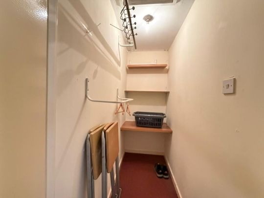 3 bedroom end of terrace house to rent - Photo 1