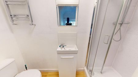 5 bedroom semi-detached house to rent - Photo 4