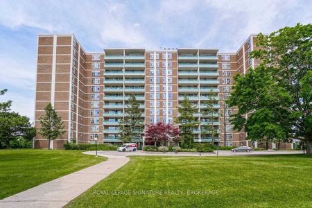 For Lease - 44 Longbourne Drive Unit# 802, Toronto, Ontario - Photo 3