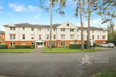 Boundary Road, Farnborough, Hampshire, GU14 6SE - Photo 5