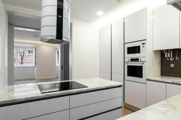 Lisboa, Amoreiras, - Photo 1