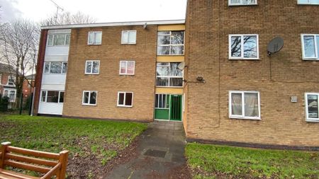 2 bedroom flat to rent - Photo 3