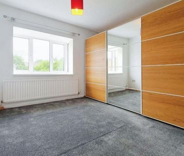 4 bedroom detached house to rent - Photo 6