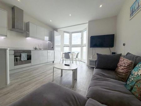 Kings Road, Brighton - Photo 2