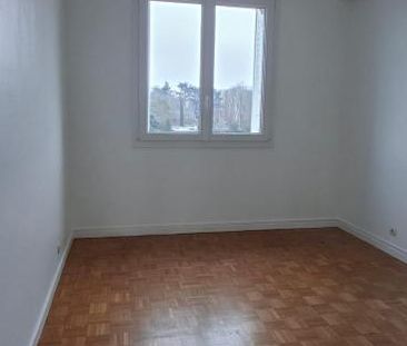 Location Appartement 4 pièces 67m² STE FOY LES LYON 69110 - Photo 4