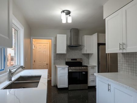 For Lease - 5 Bertram Drive, Hamilton, Ontario - Photo 4